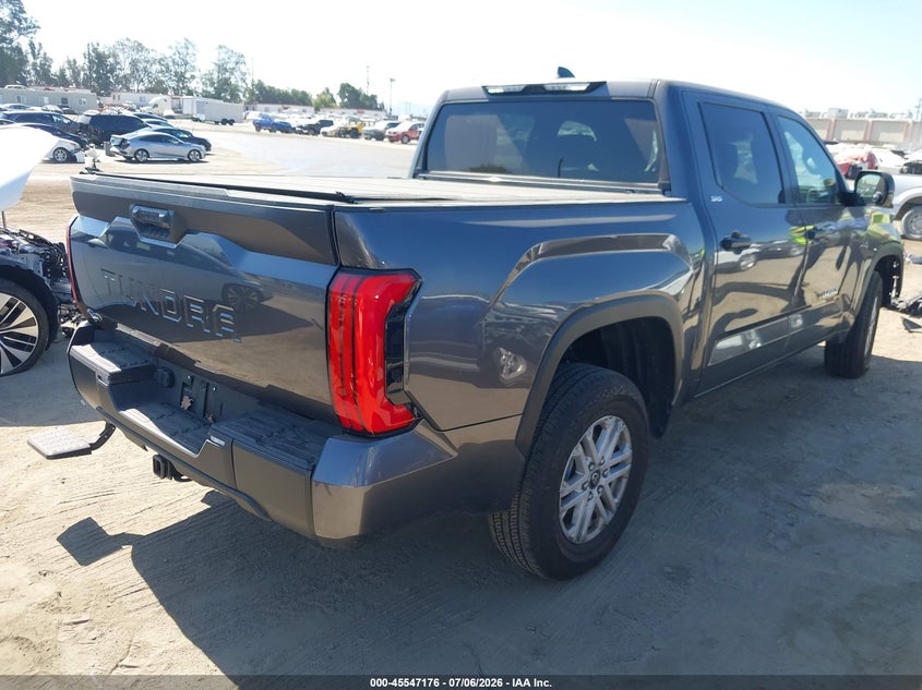 TOYOTA TUNDRA - zdjęcie 4