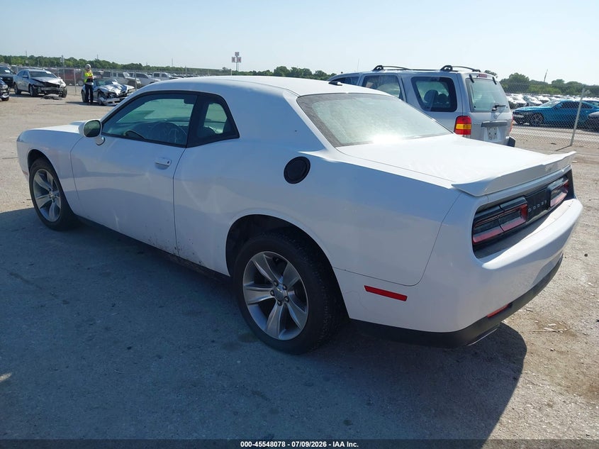 DODGE CHALLENGER - zdjęcie 3