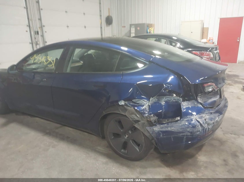 TESLA MODEL 3 - zdjęcie 6