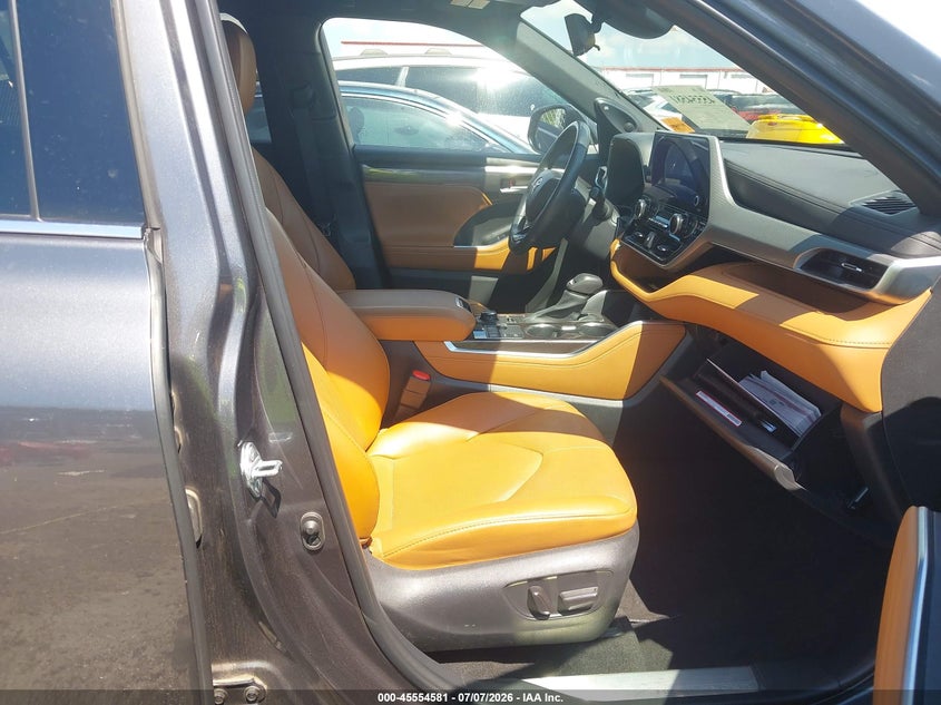 TOYOTA HIGHLANDER - zdjęcie 5