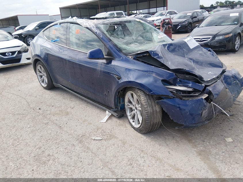 TESLA MODEL Y - zdjęcie 1