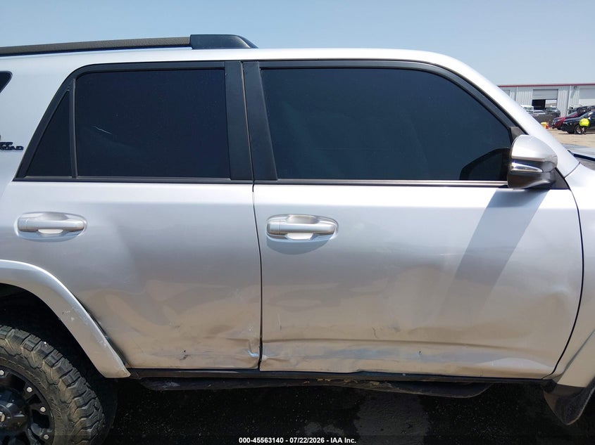 TOYOTA 4RUNNER - zdjęcie 13