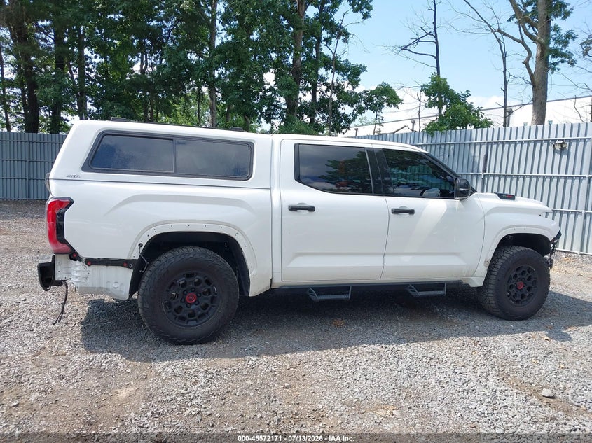TOYOTA TUNDRA HYBRID - zdjęcie 13