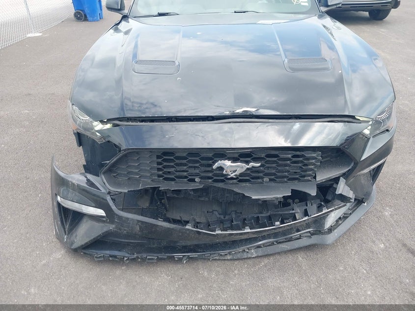 FORD MUSTANG - zdjęcie 6