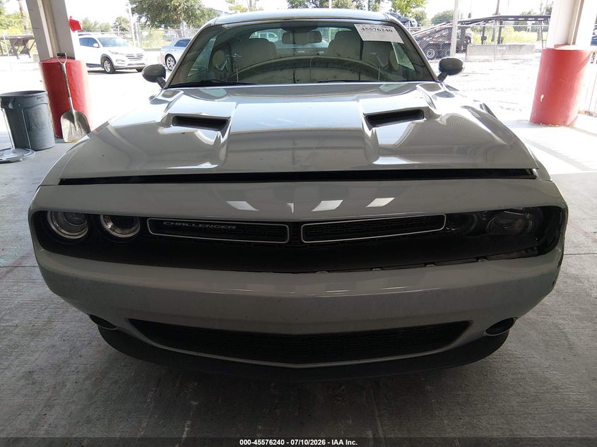 DODGE CHALLENGER - zdjęcie 12