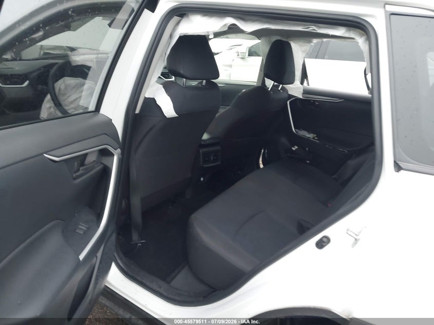 TOYOTA RAV4 - zdjęcie 8