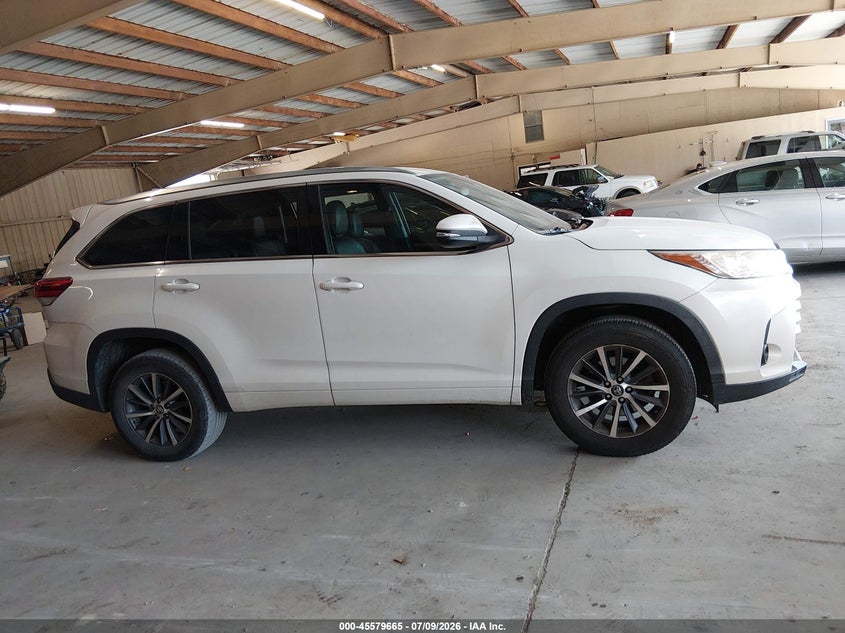 TOYOTA HIGHLANDER - zdjęcie 14