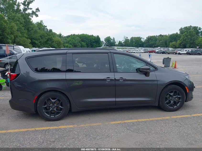CHRYSLER PACIFICA - zdjęcie 13