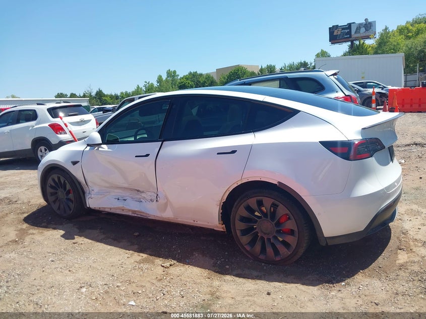 TESLA MODEL Y - zdjęcie 15