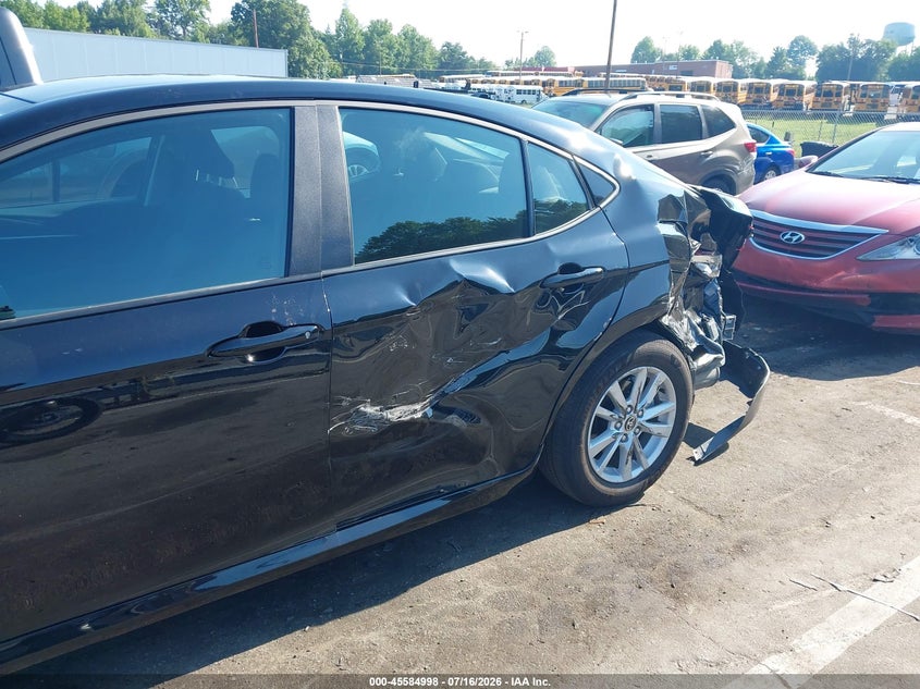TOYOTA CAMRY - zdjęcie 6