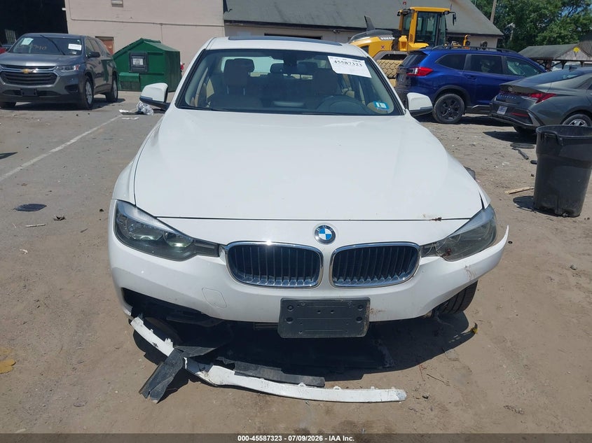 BMW 320I - zdjęcie 12