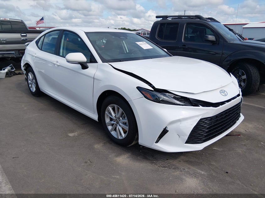 TOYOTA CAMRY - zdjęcie 1
