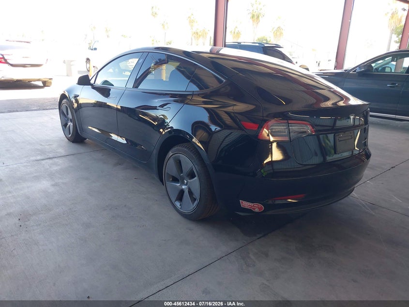 TESLA MODEL 3 - zdjęcie 3