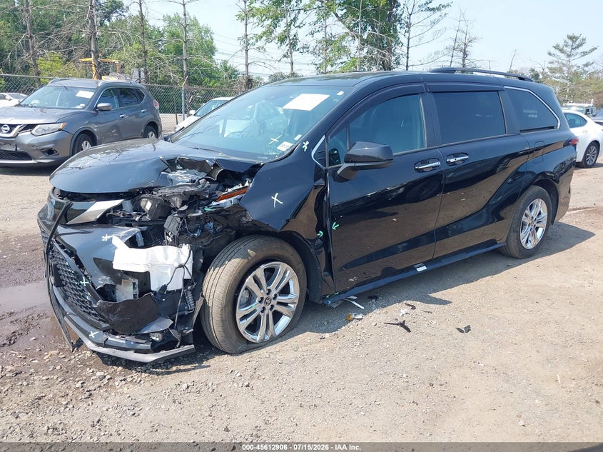 TOYOTA SIENNA - zdjęcie 2