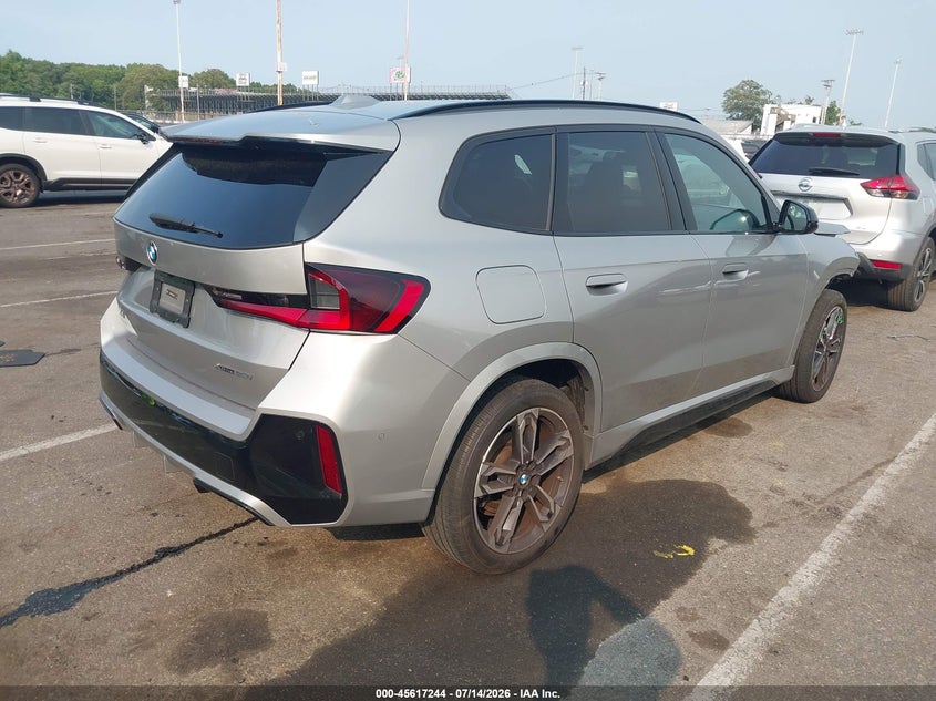 BMW X1 - zdjęcie 4