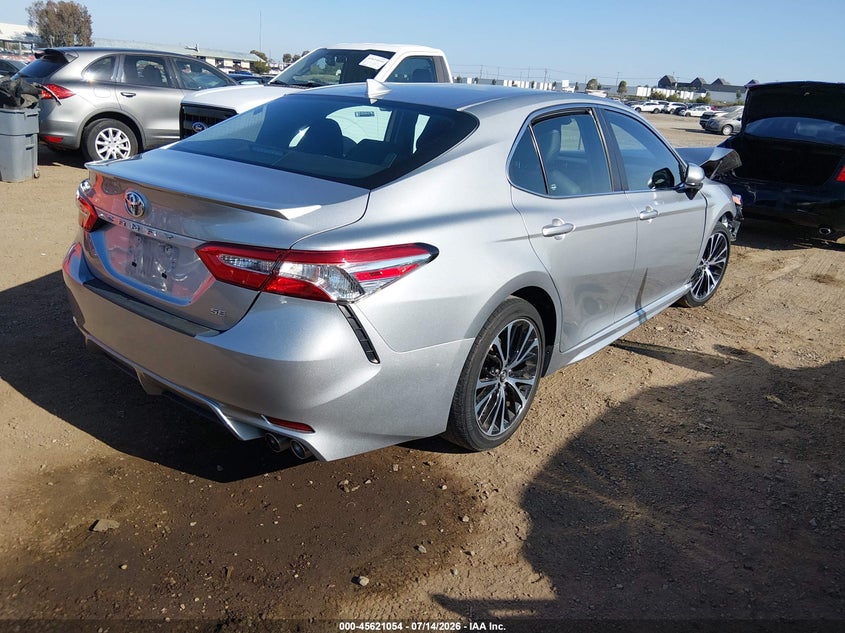 TOYOTA CAMRY - zdjęcie 4