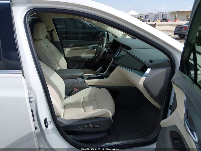 CADILLAC XT5 - zdjęcie 5
