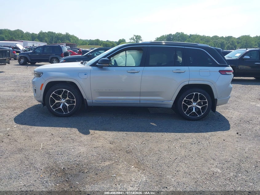 JEEP GRAND CHEROKEE 4XE - zdjęcie 14