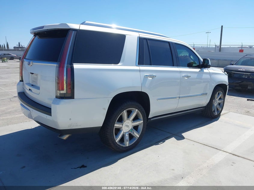CADILLAC ESCALADE - zdjęcie 4