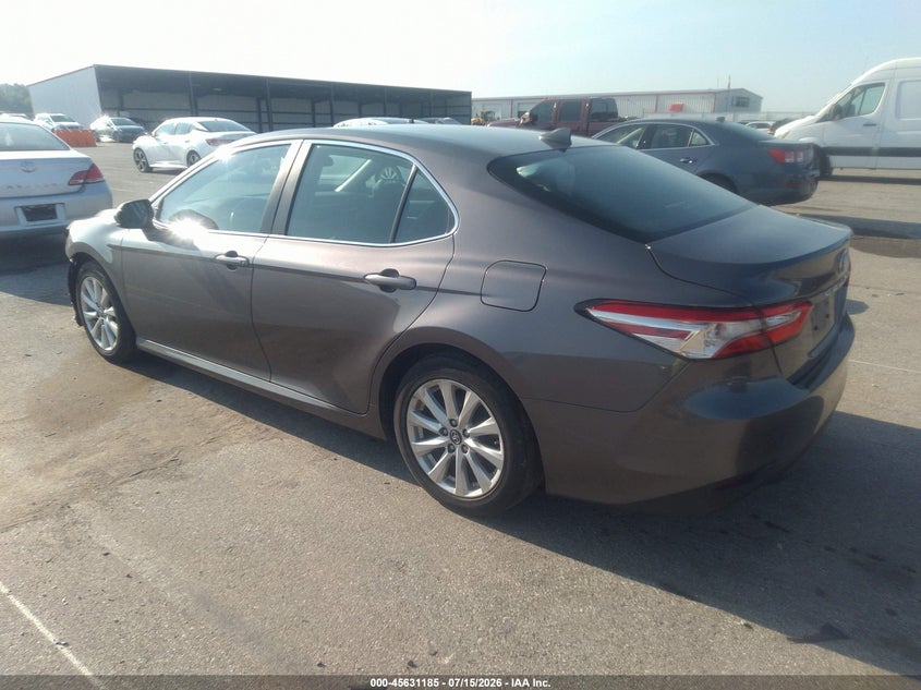 TOYOTA CAMRY - zdjęcie 3