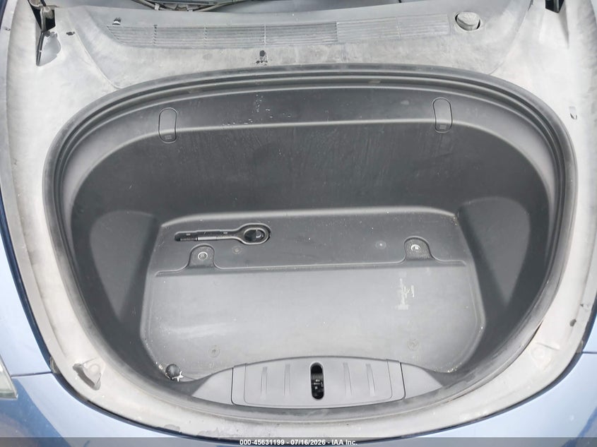 TESLA MODEL 3 - zdjęcie 10
