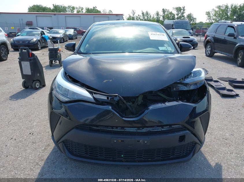 TOYOTA C-HR - zdjęcie 12