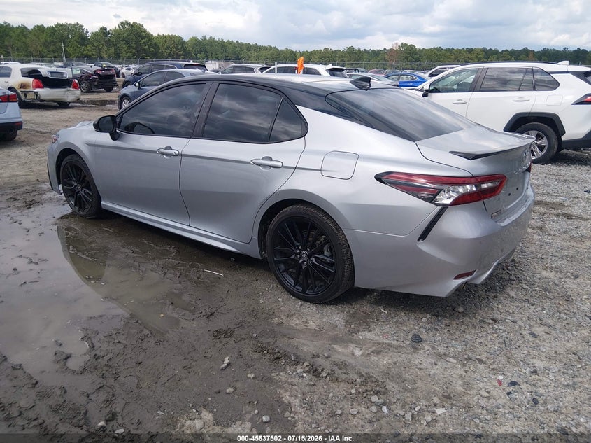 TOYOTA CAMRY - zdjęcie 3