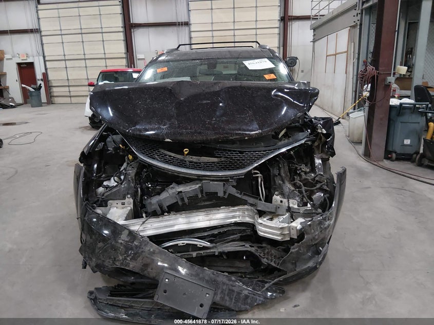 CHRYSLER PACIFICA - zdjęcie 12