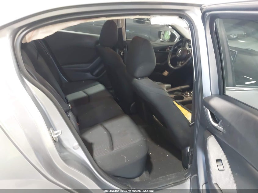 MAZDA MAZDA3 - zdjęcie 8