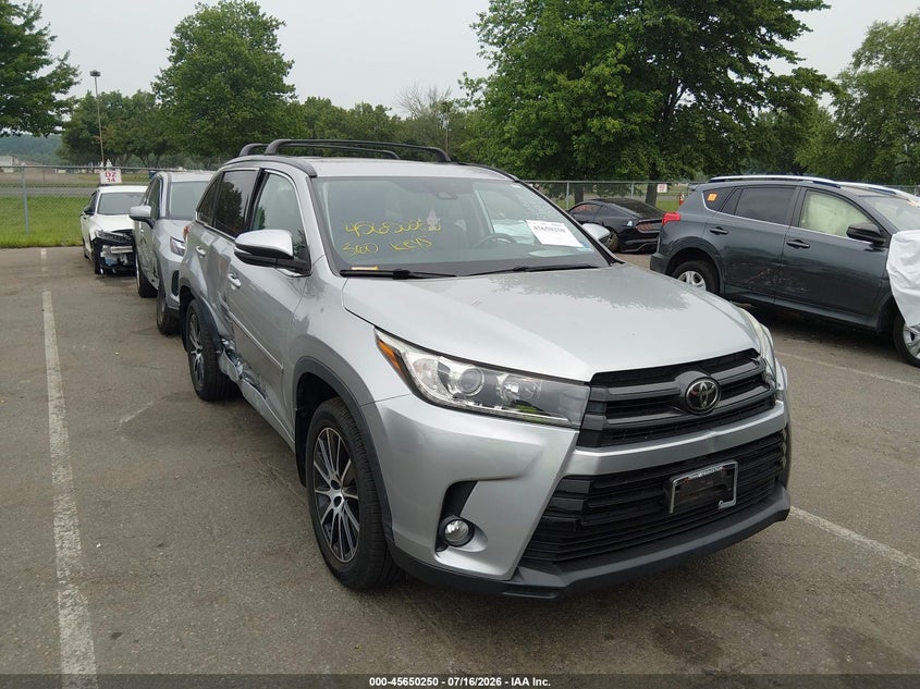 TOYOTA HIGHLANDER - zdjęcie 1