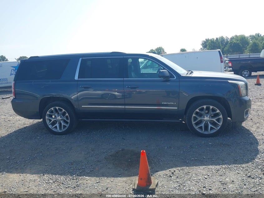 GMC YUKON XL - zdjęcie 13