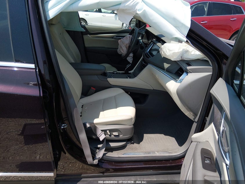 CADILLAC XT5 - zdjęcie 5