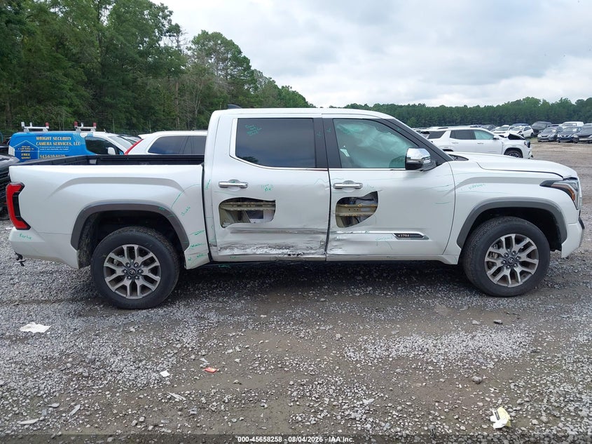 TOYOTA TUNDRA - zdjęcie 13