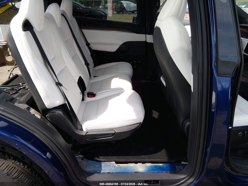TESLA MODEL X - zdjęcie 8