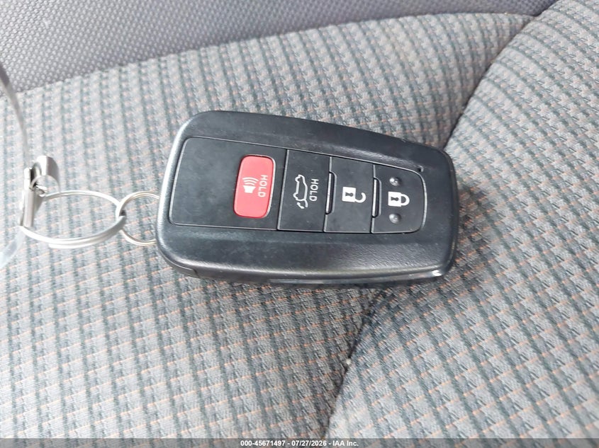 TOYOTA HIGHLANDER - zdjęcie 11