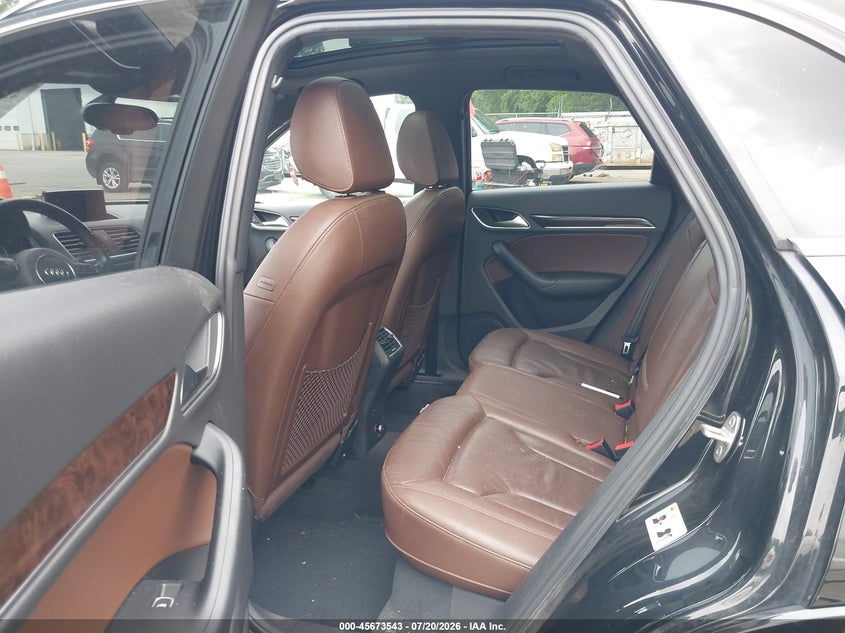 AUDI Q3 - zdjęcie 8