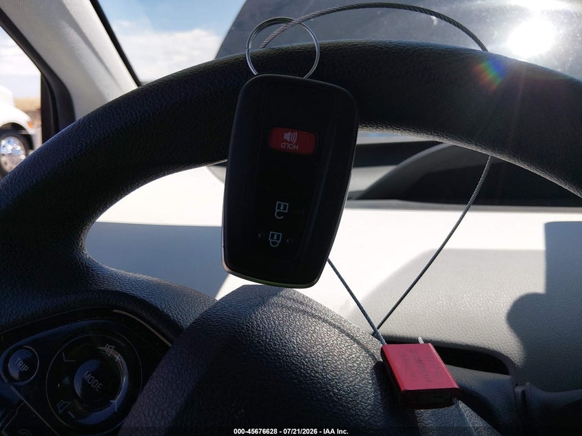 TOYOTA PRIUS - zdjęcie 11
