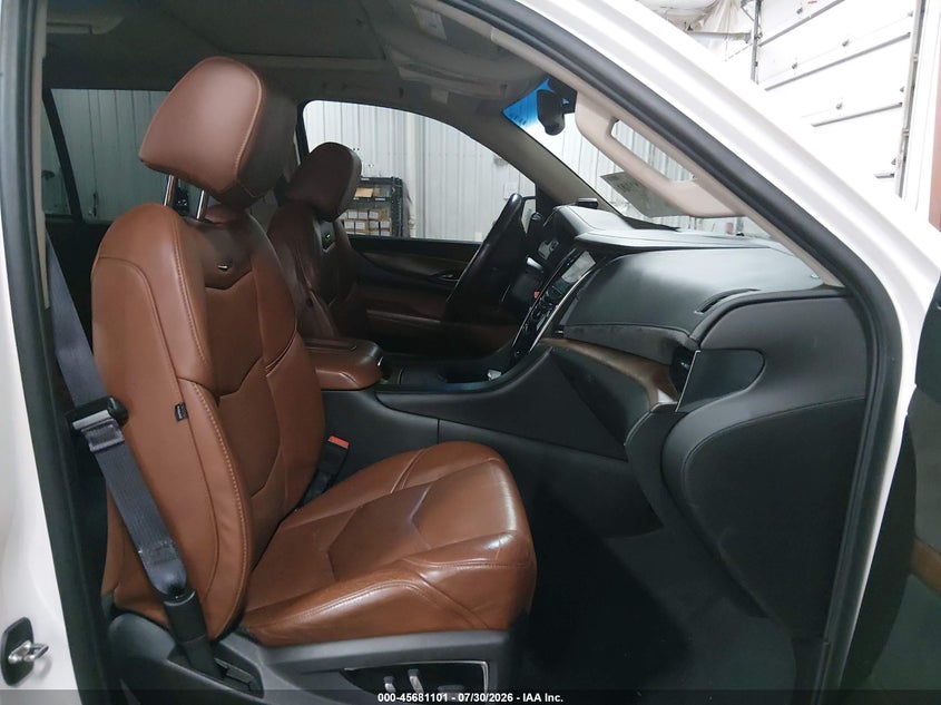 CADILLAC ESCALADE - zdjęcie 5