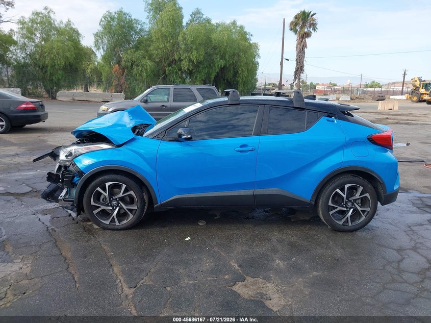 TOYOTA C-HR - zdjęcie 13