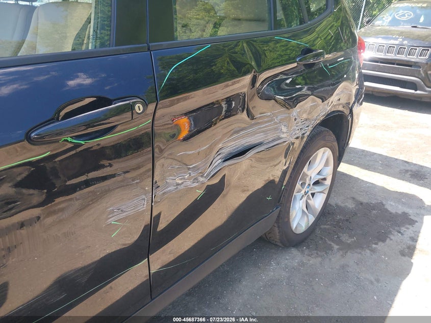 BMW X1 - zdjęcie 12