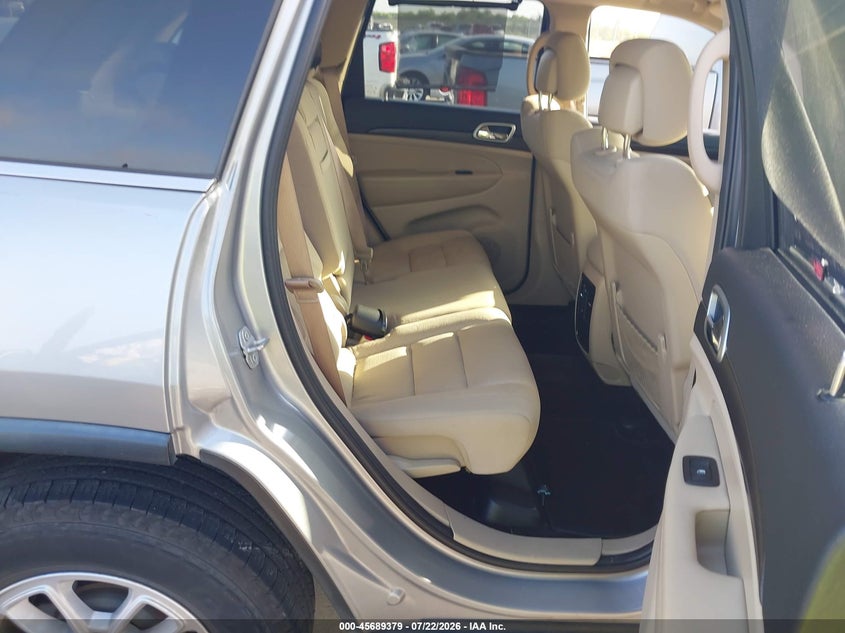 JEEP GRAND CHEROKEE - zdjęcie 8
