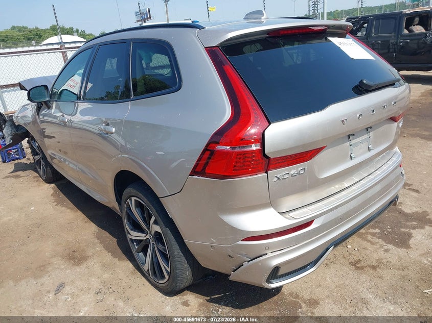 VOLVO XC60 - zdjęcie 3