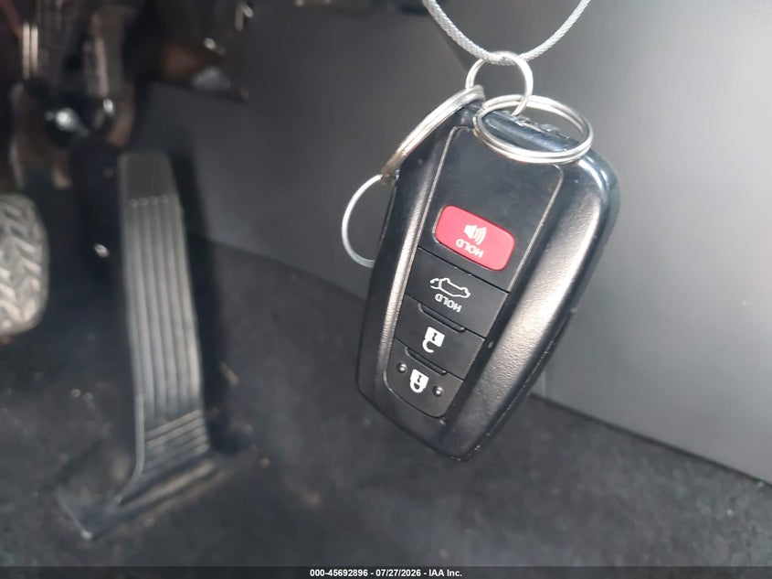 TOYOTA RAV4 HYBRID - zdjęcie 11