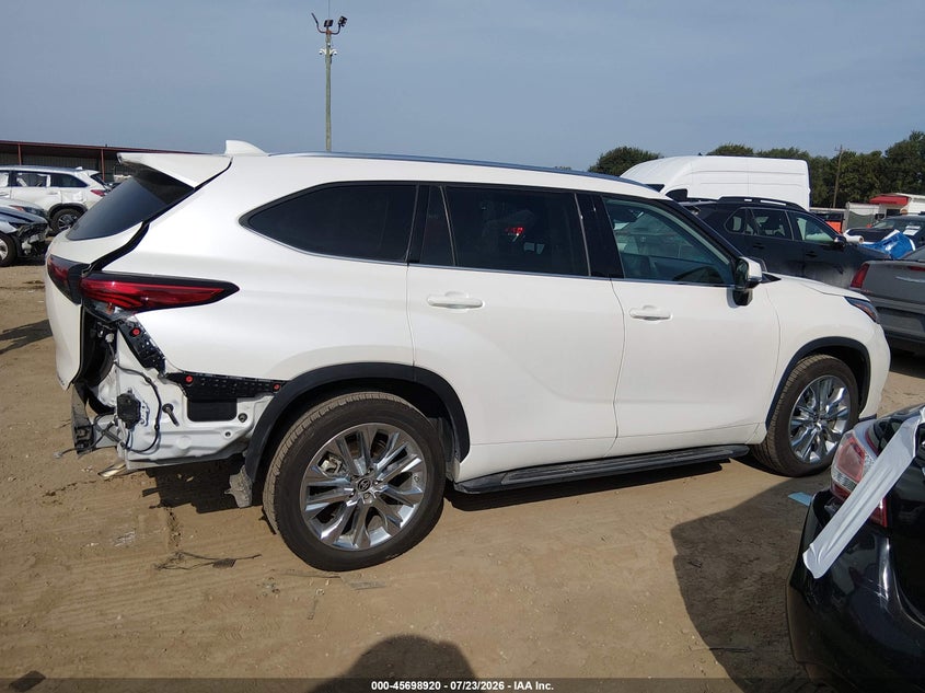 TOYOTA HIGHLANDER - zdjęcie 14