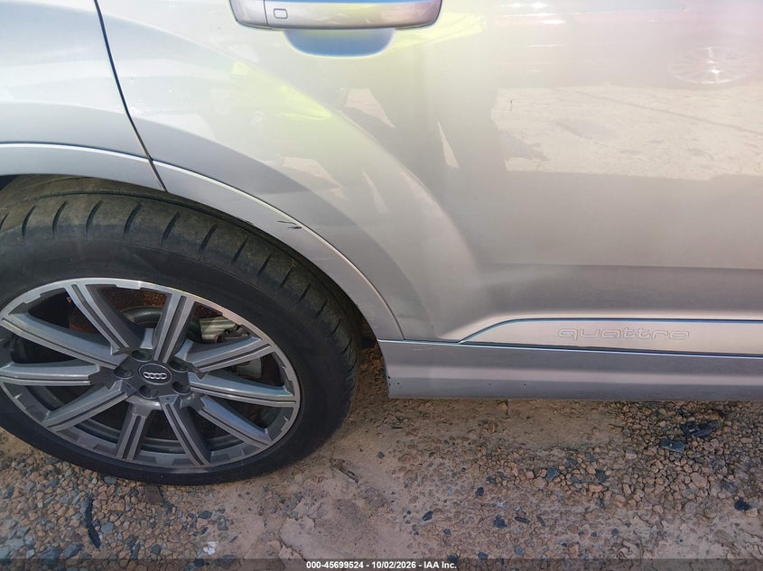 AUDI Q7 - zdjęcie 17