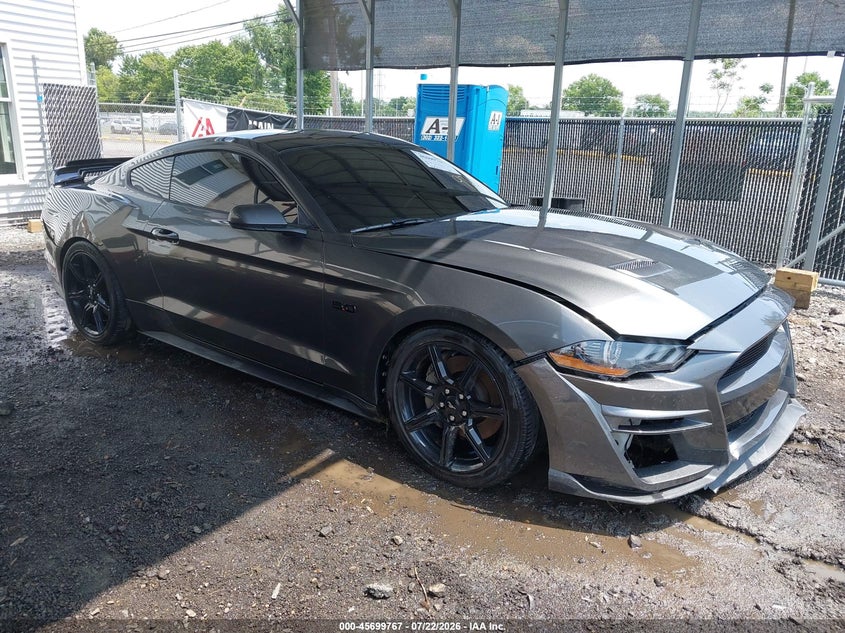 FORD MUSTANG - zdjęcie 1
