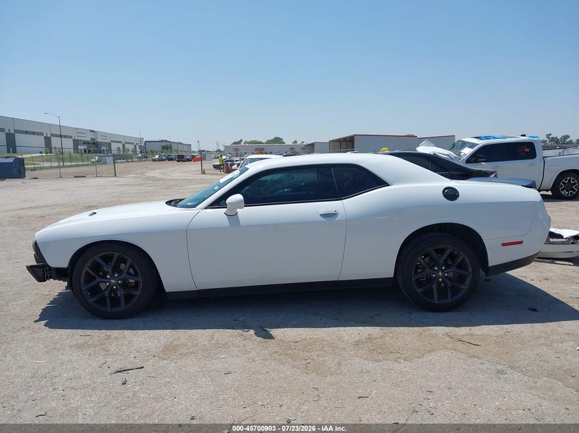 DODGE CHALLENGER - zdjęcie 15