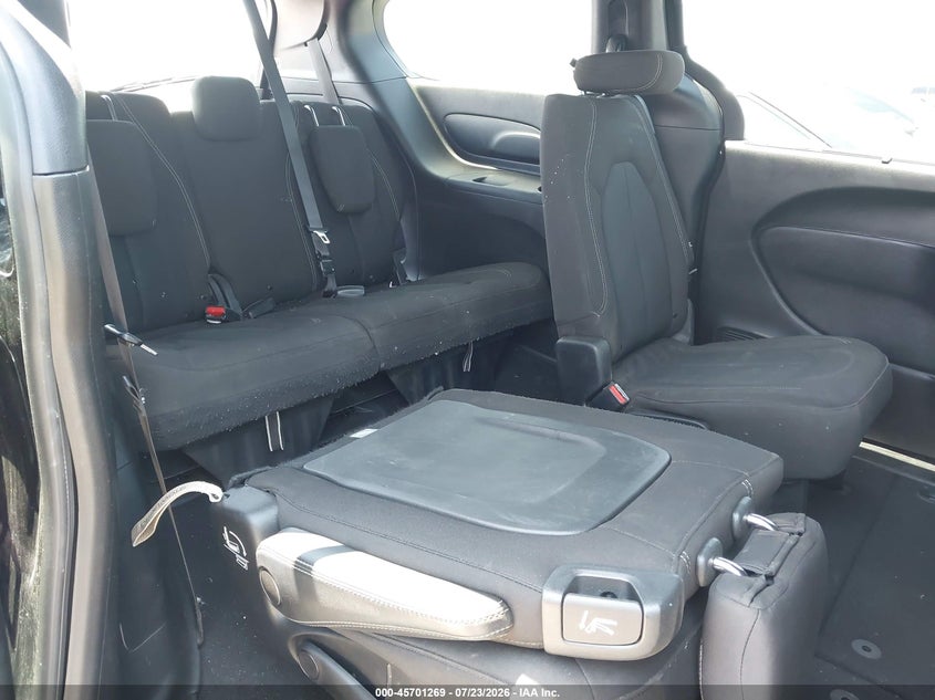 CHRYSLER PACIFICA - zdjęcie 8