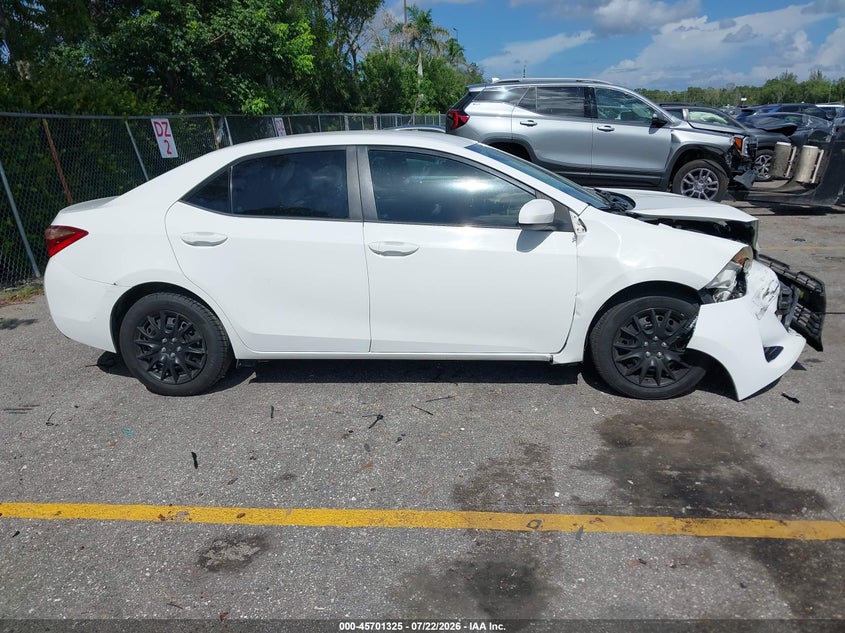 TOYOTA COROLLA - zdjęcie 13