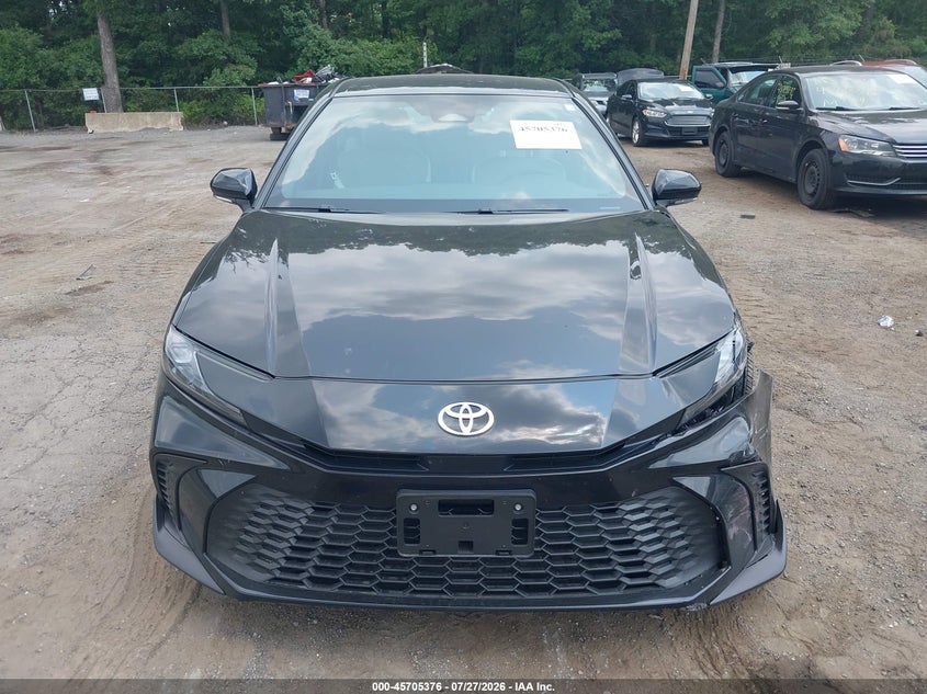 TOYOTA CAMRY - zdjęcie 12